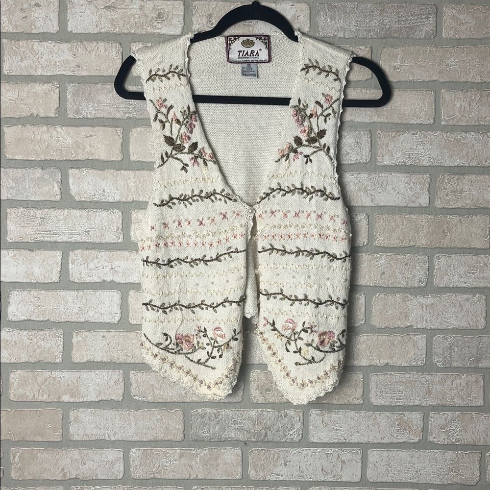 Vintage Embroidered Sweater Vest- Size M